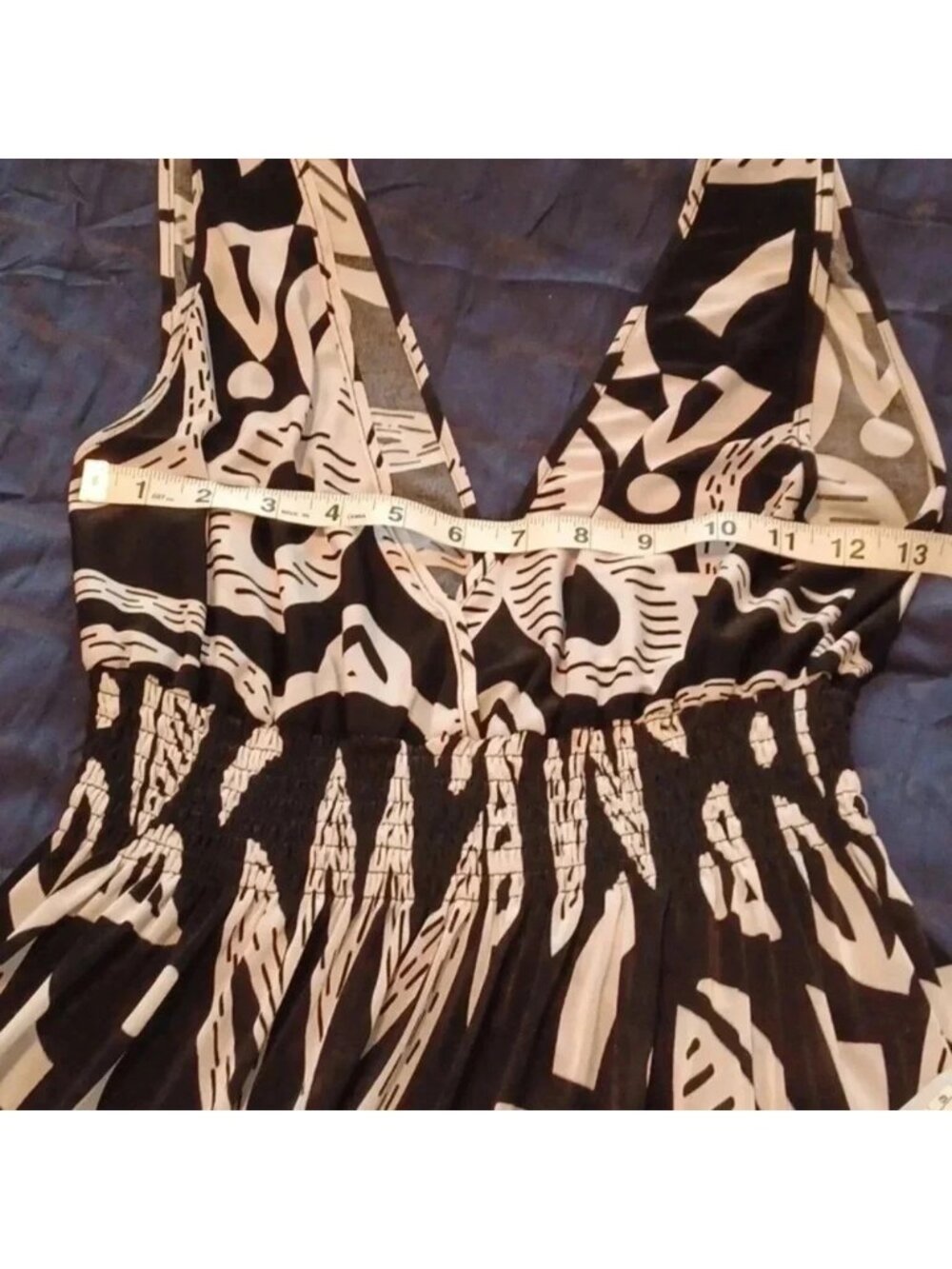 - Summer dress with a low neckline Women's Size Small - Picture 6 of 7
